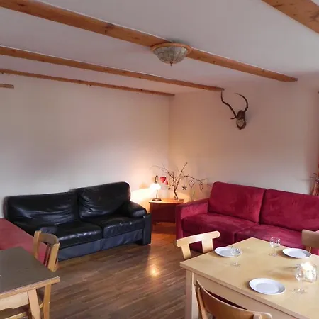 Landhaus Mott בית נופש *
